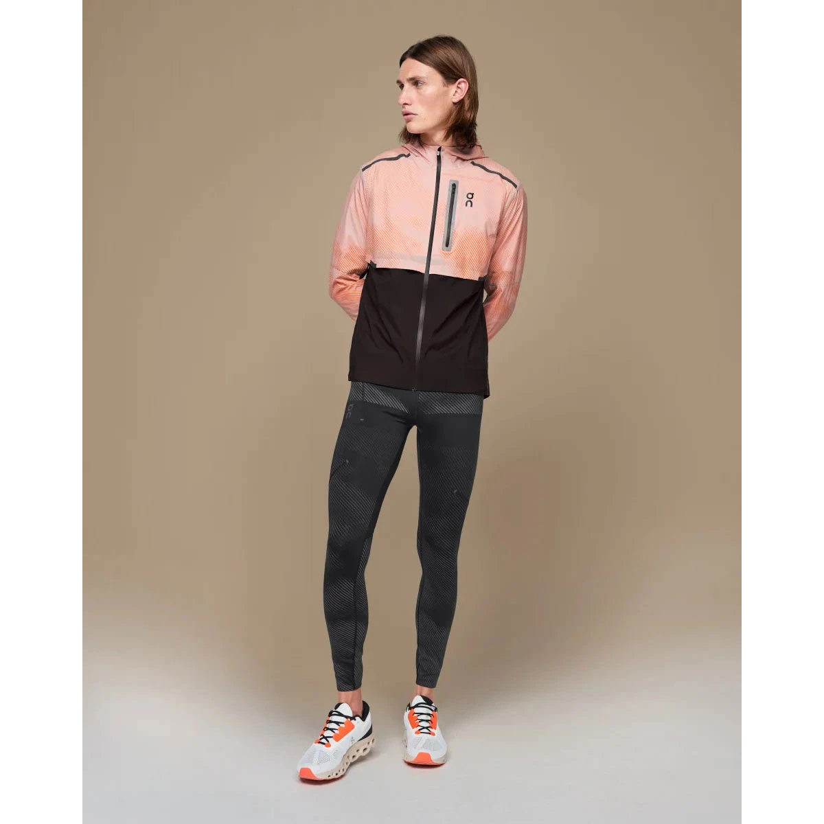 On Running On Weather Jacket Lumos - Woodrose & Black 2 On Running On Weather Jacket Lumos - Woodrose & Black - Image 2