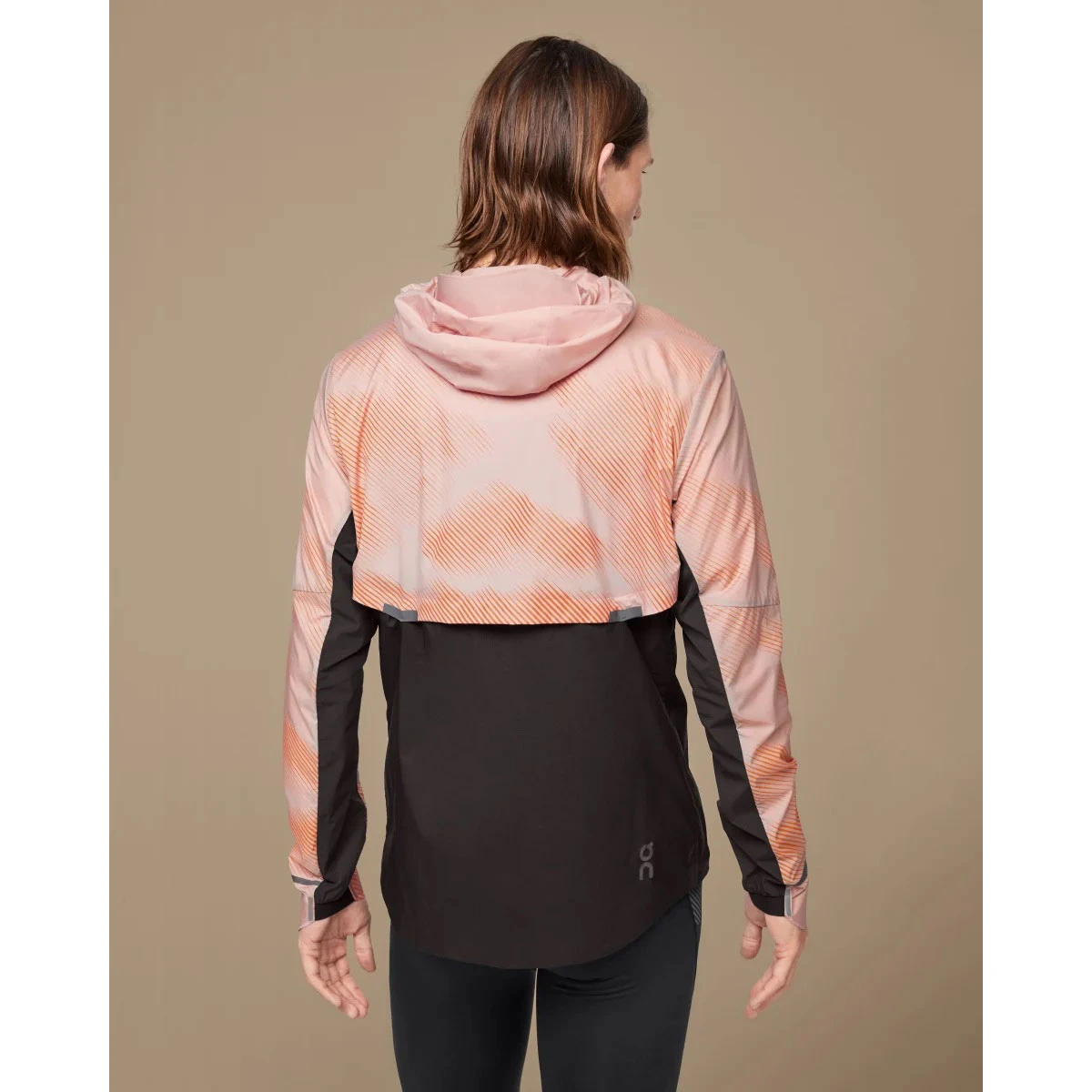 On Running On Weather Jacket Lumos - Woodrose & Black 3 On Running On Weather Jacket Lumos - Woodrose & Black - Image 3